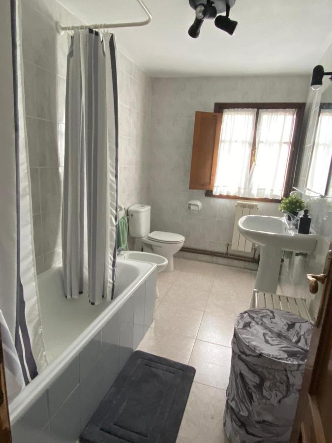 Apartamentos San Juan 2 Lledias Exteriör bild