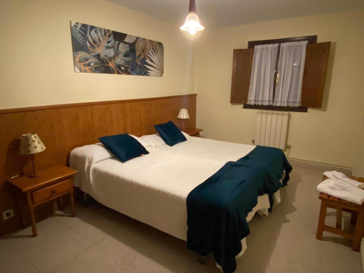 Apartamentos San Juan 2 Lledias Exteriör bild